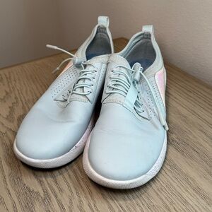 Clove Blue Holographic Size 6